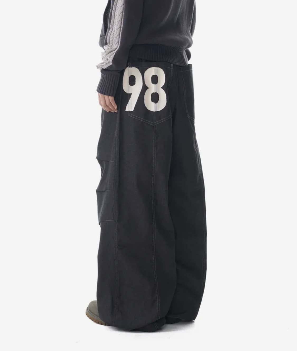 아캄 98 프린트 데님 팬츠 블랙 printed knee pin-tuck 상품이미지1
