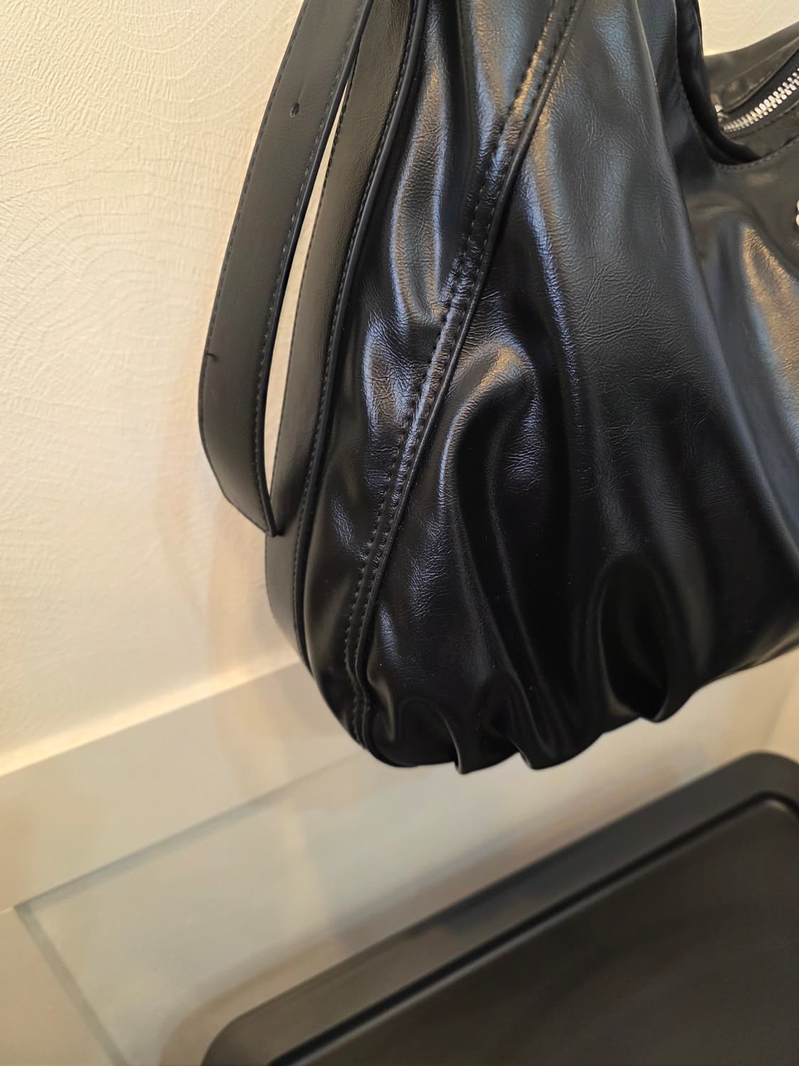 히어리구효민 구디나인 포켓 빅 백 블랙 상품이미지3