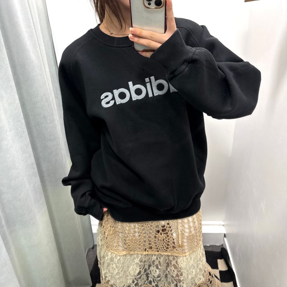 아디다스 블랙 스웻셔츠 상품이미지2