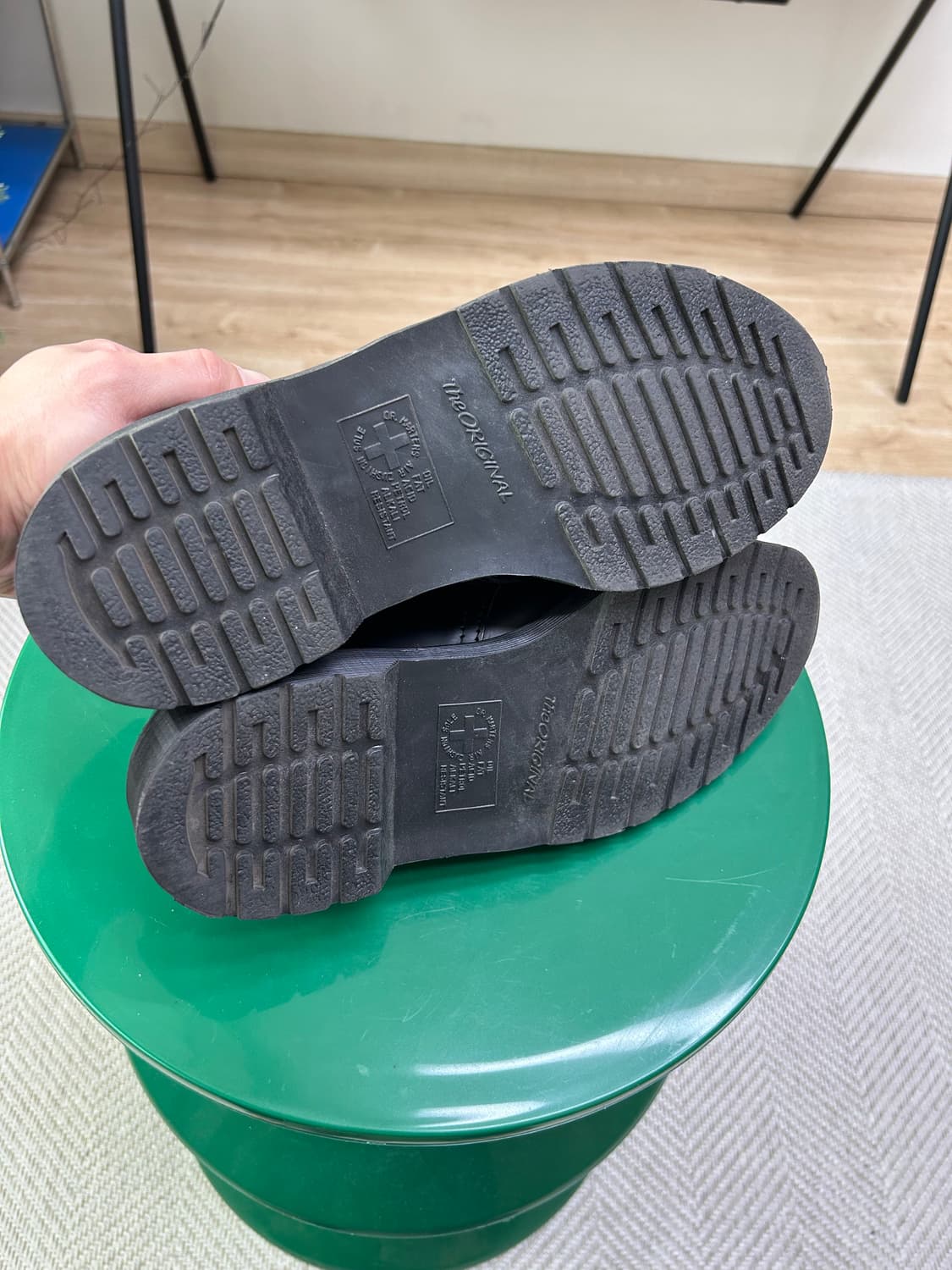 1461 3홀 블랙 모노 UK7 260-265 상품이미지4