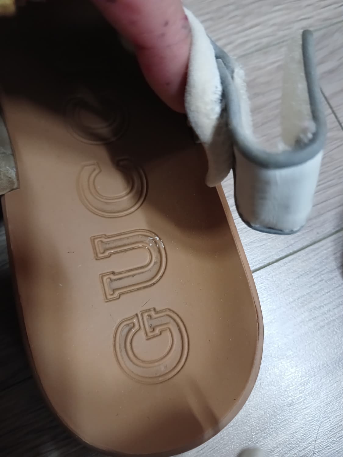 구찌 어글리ㅜ샌즐  260 상품이미지3