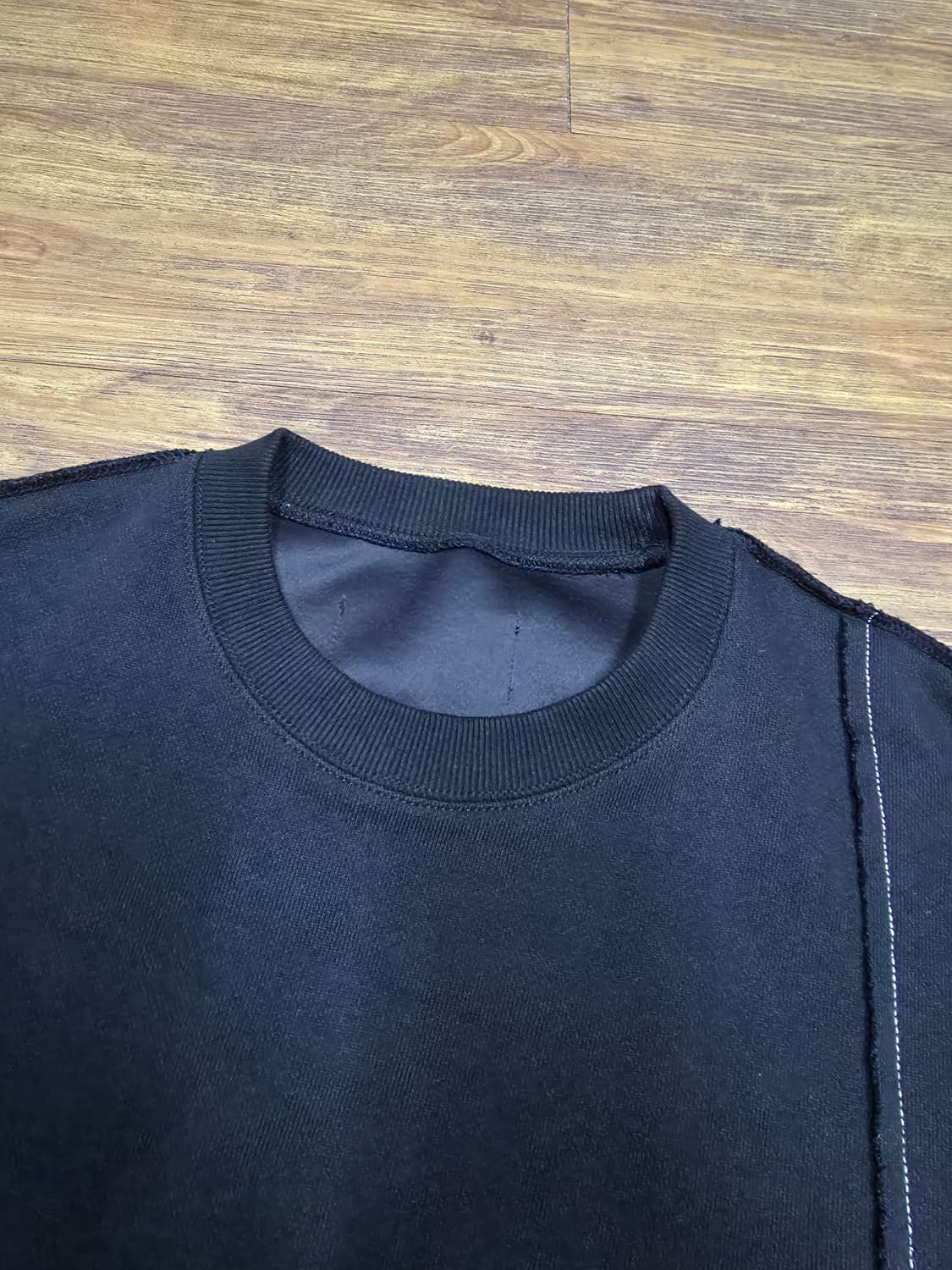 앤더슨벨 언발란스 맨투맨 미사용품  상품이미지4