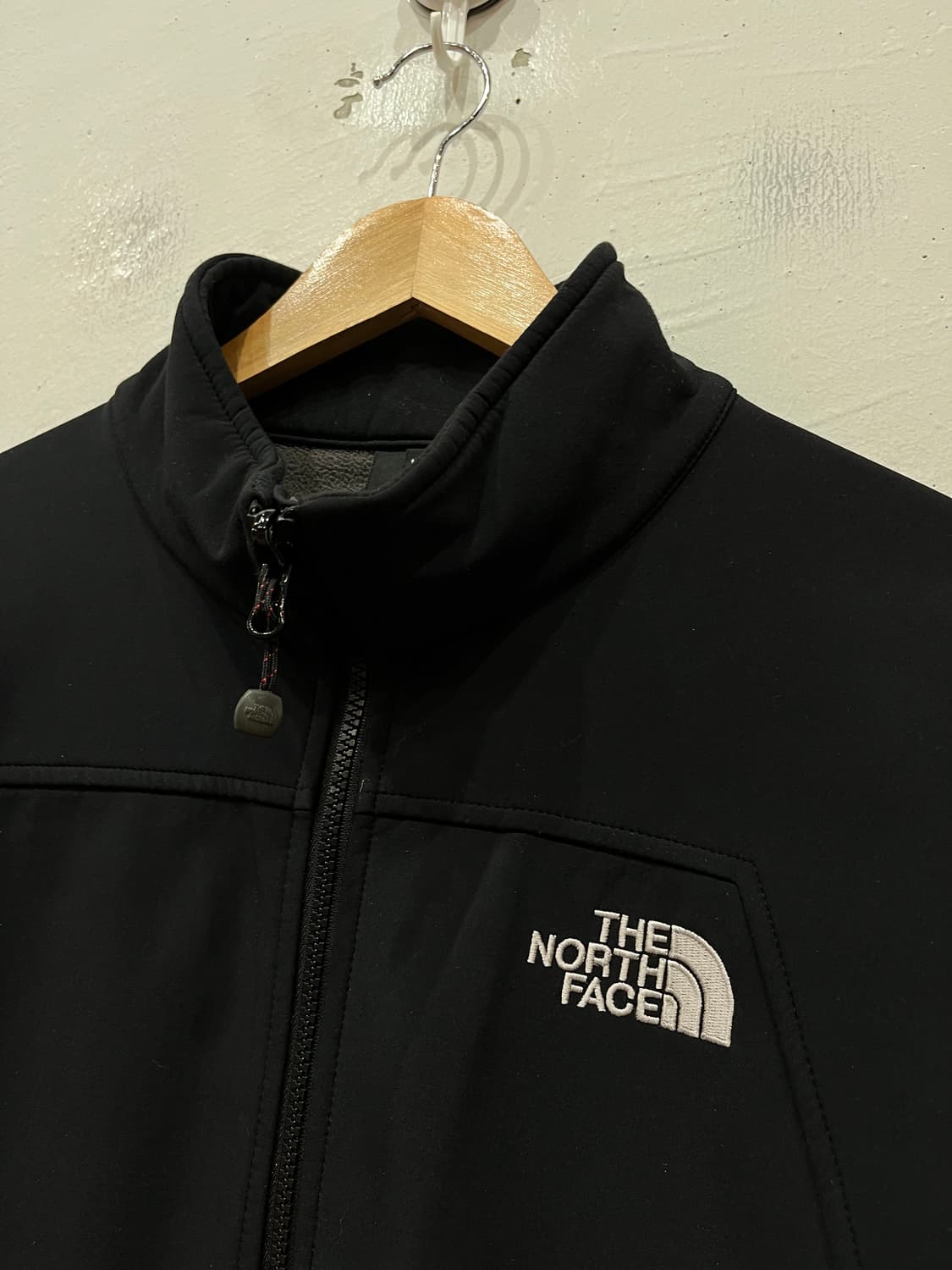 노스페이스 소프트쉘 플리스 자켓 블랙 100 상품이미지3