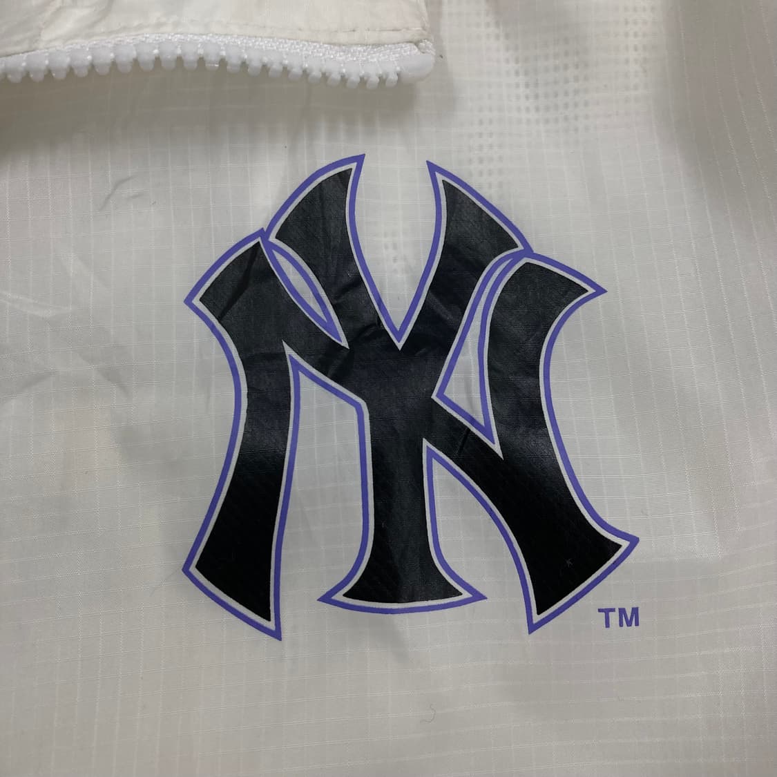 MLB 믹스 컬러 뉴욕양키스 로고 바람막이 상품이미지2