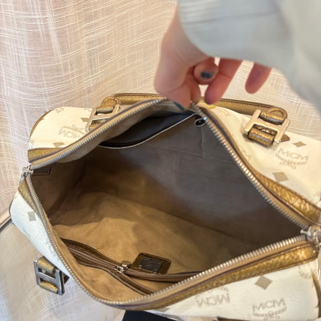 정품 MCM 비세토스 원통백     상품이미지8