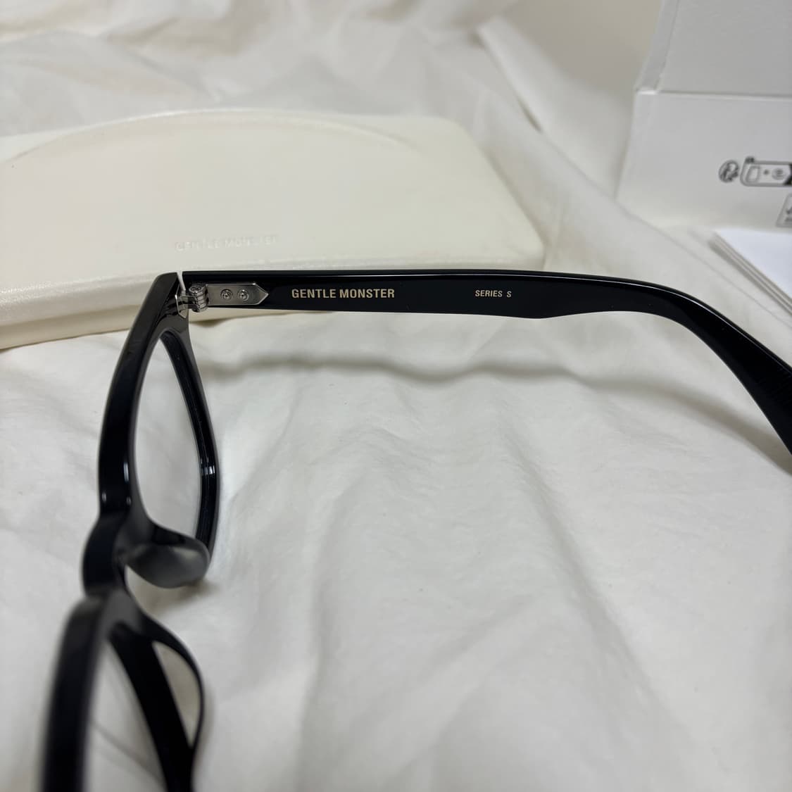 젠틀몬스터 다디오 01 풀박스 상품이미지4