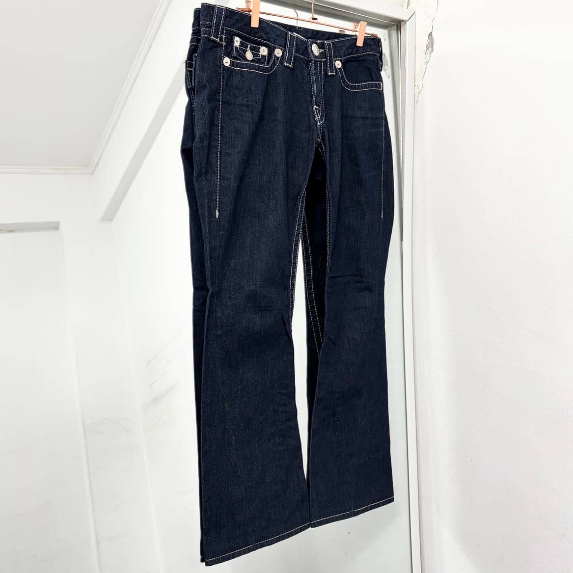 트루릴리전 부츠컷 데님 팬츠 상품이미지5