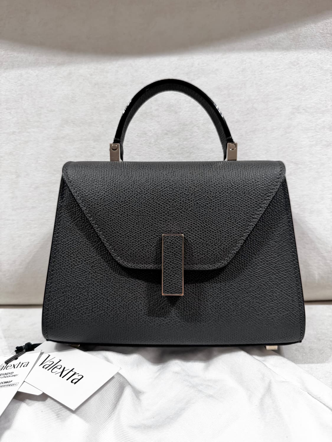 발렉스트라 이지데 이시스 마이크로백 상품이미지3