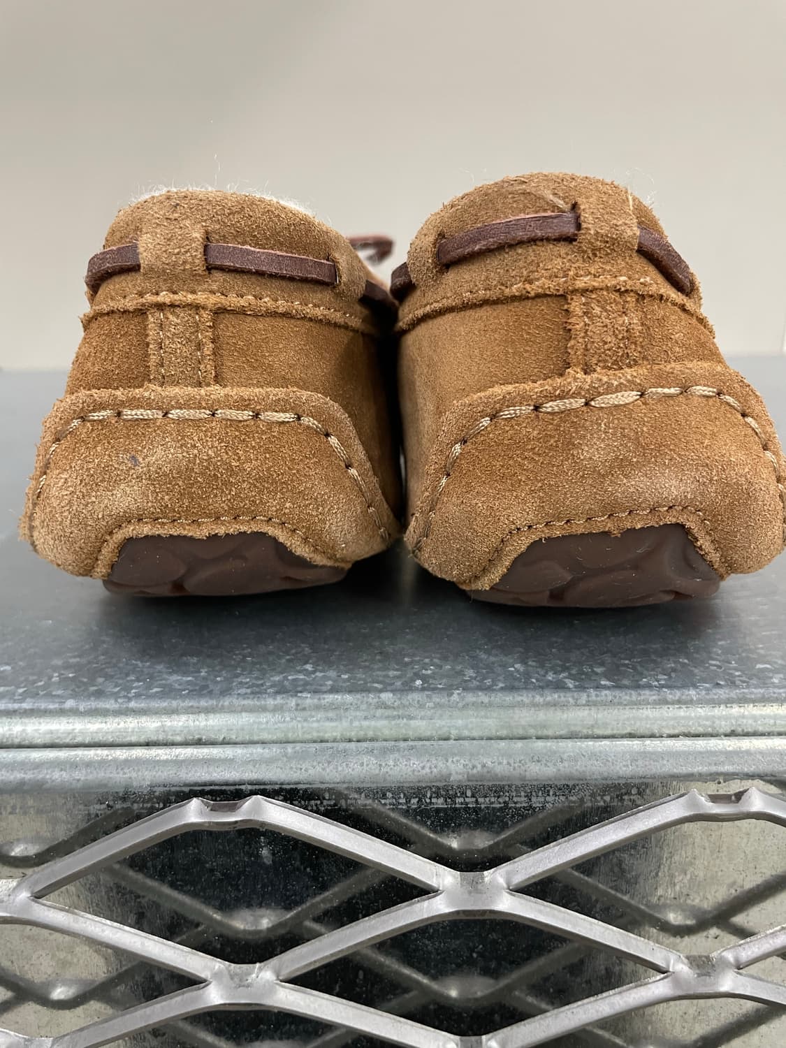 어그 다코타 체스트넛 240 상품이미지10