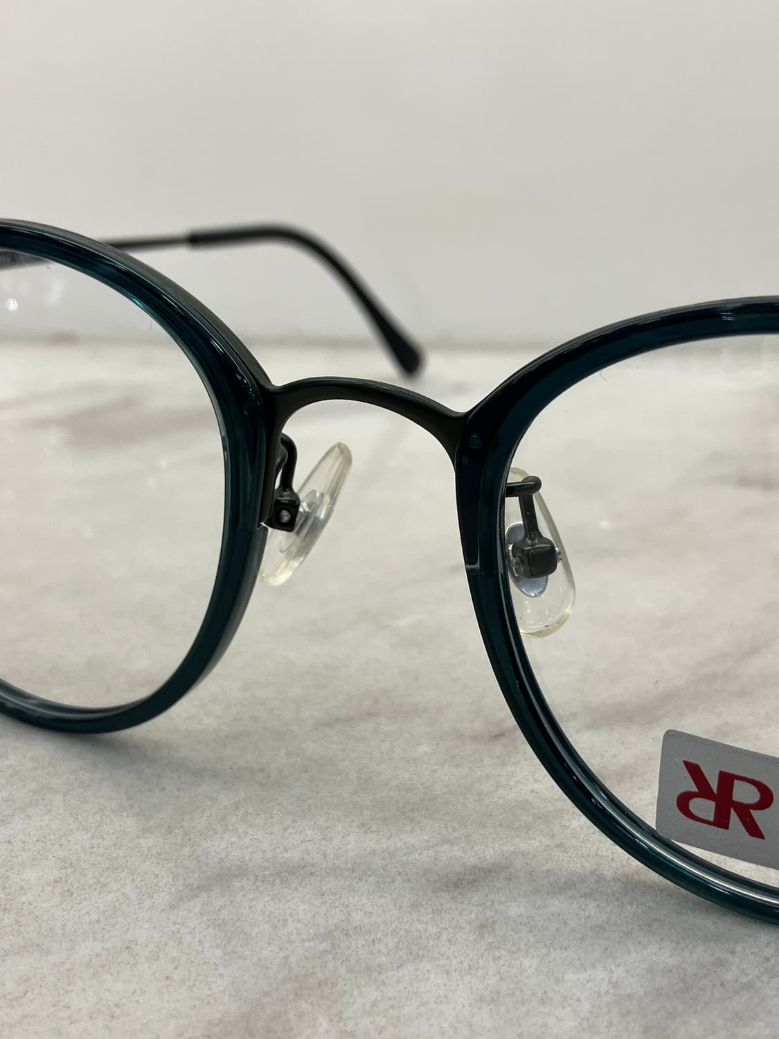 카라 KARRA 그레이 딥그린 솔텍스 메탈테 안경 상품이미지5