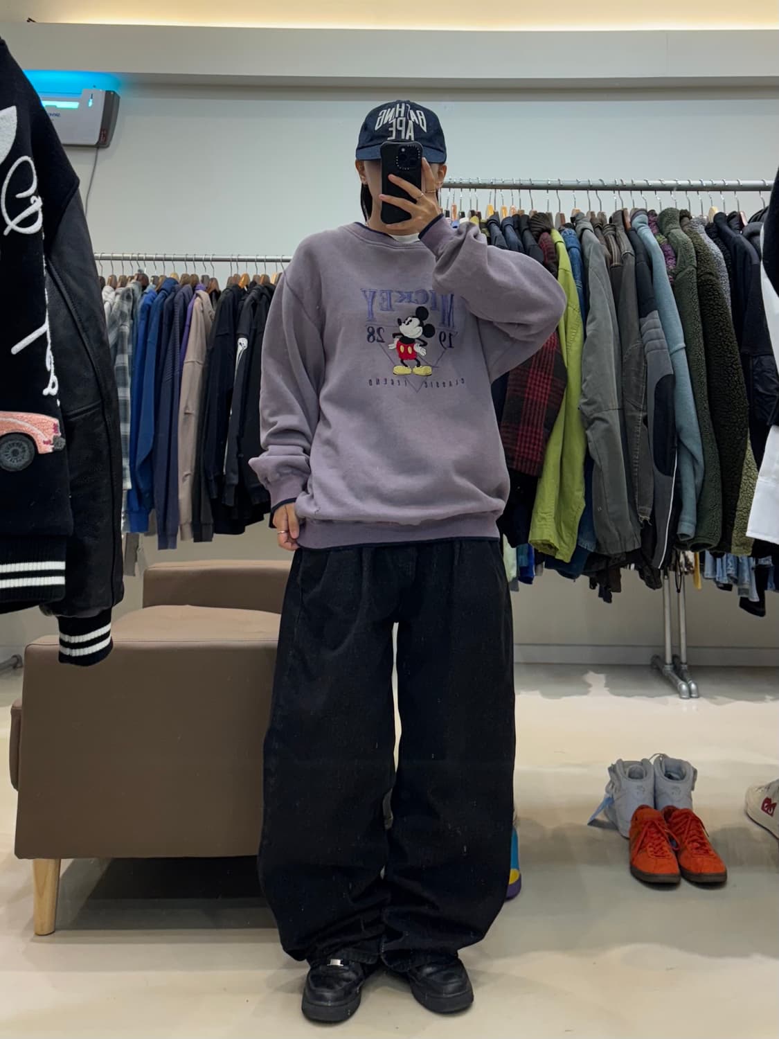 Mickey & Co 자수 그래픽 맨투맨 상품이미지7