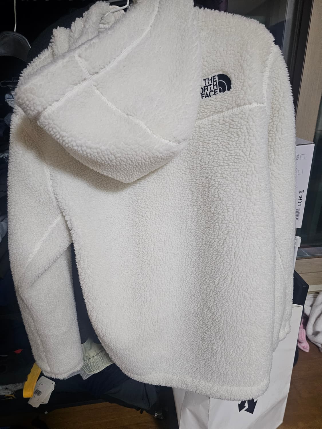 노스페이스 50주년 화이트 플리스 후드 양털 뽀글이 m 상품이미지3