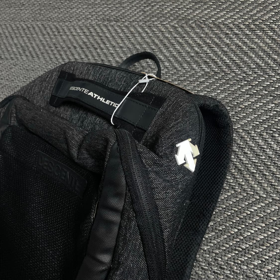 데상트 에슬레틱 베이직 백팩o 4972 상품이미지2