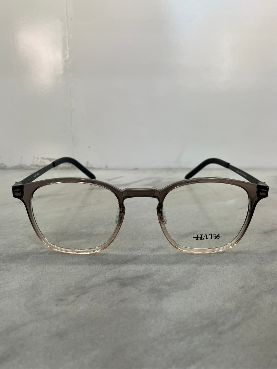 하츠 Hatz 차콜 클리어 투톤 월링턴 뿔테 안경 상품이미지5