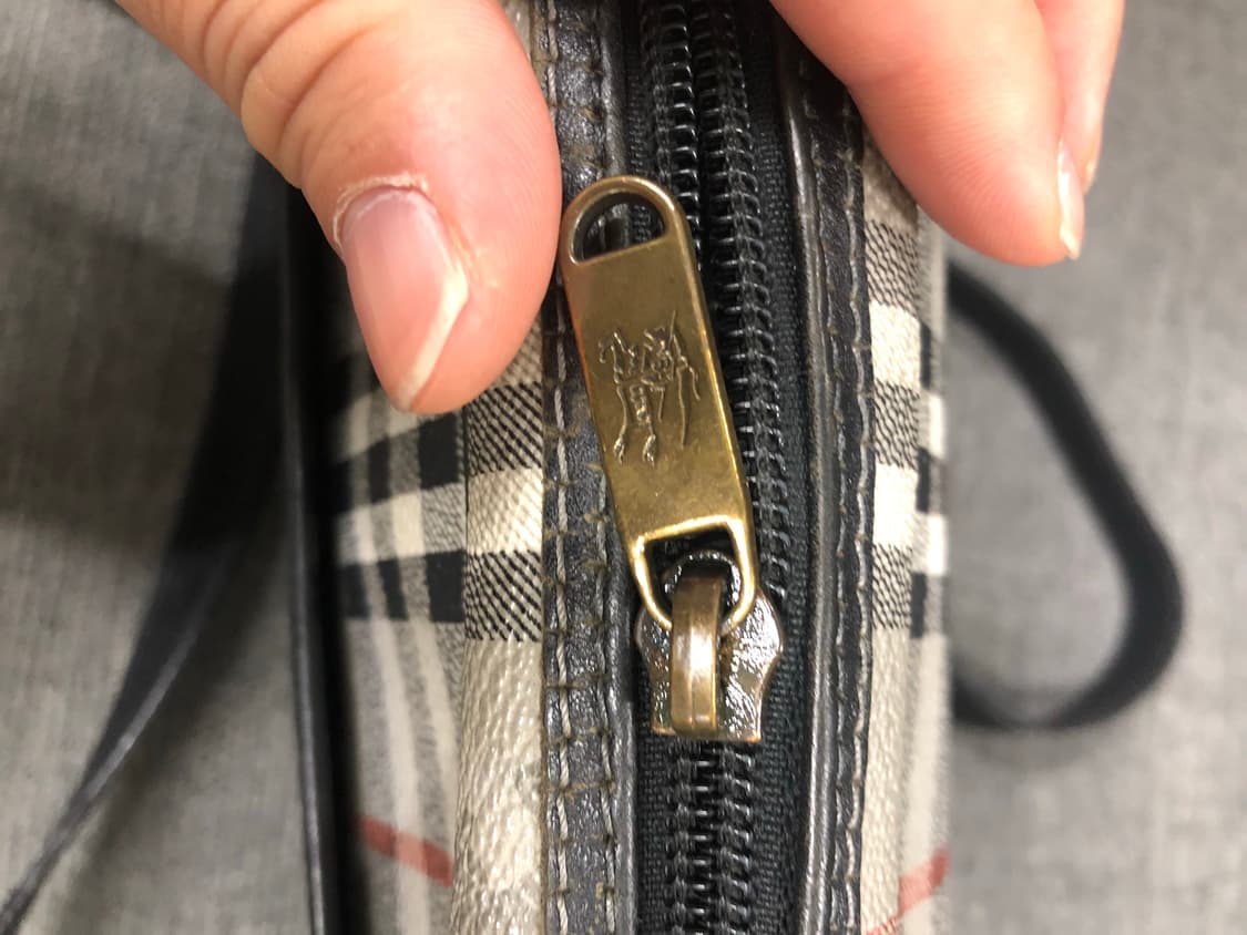 버버리 크로스백 상품이미지7