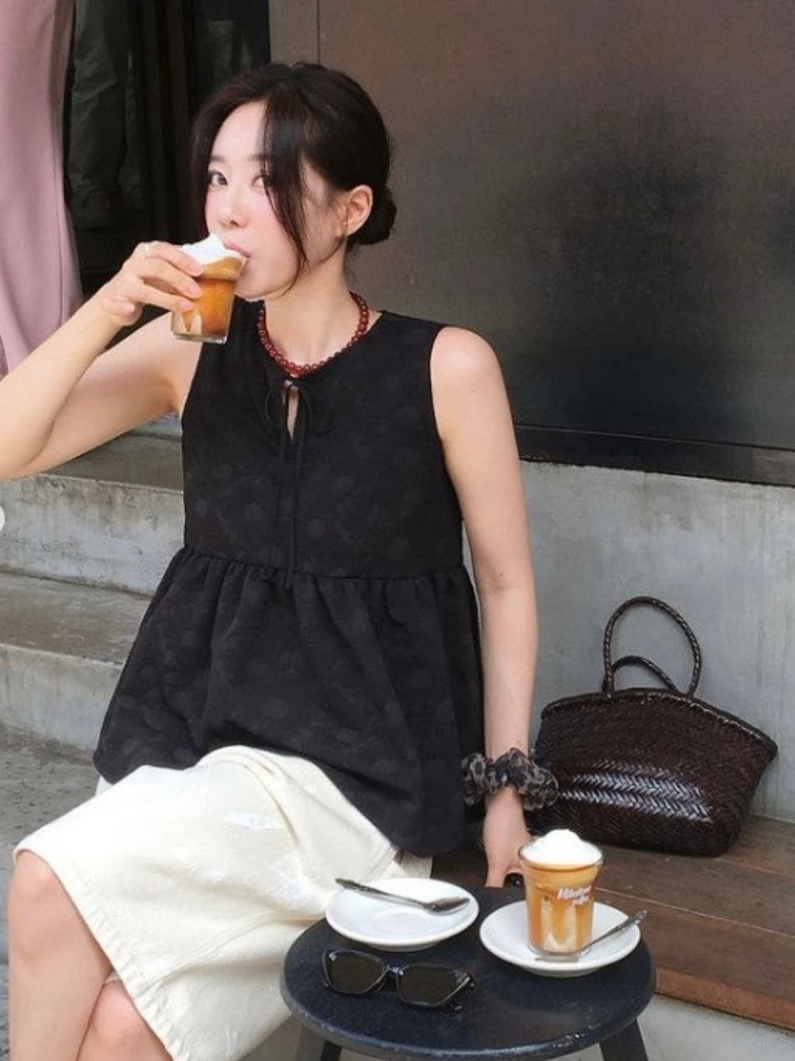 레이브 고민영 나시 블라우스 상품이미지1