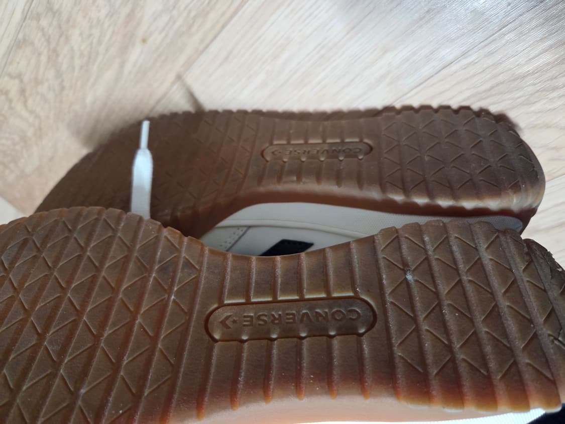 컨버스 런스타 트레이너 255 팝니다 상품이미지4