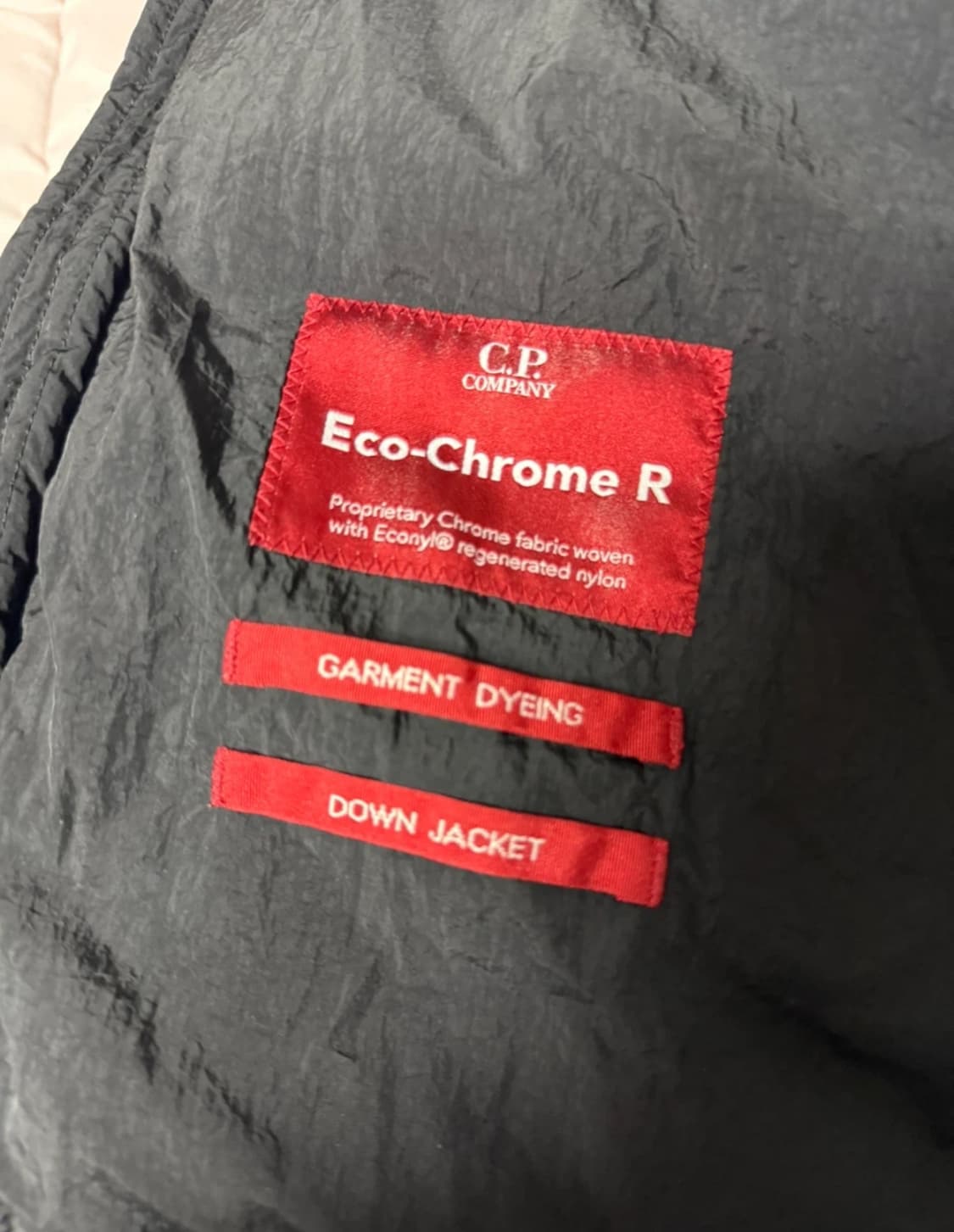 C.P. 컴퍼니 에코 크롬 R 후드 다운 고글 자켓 블랙 - 23FW 5 상품이미지5