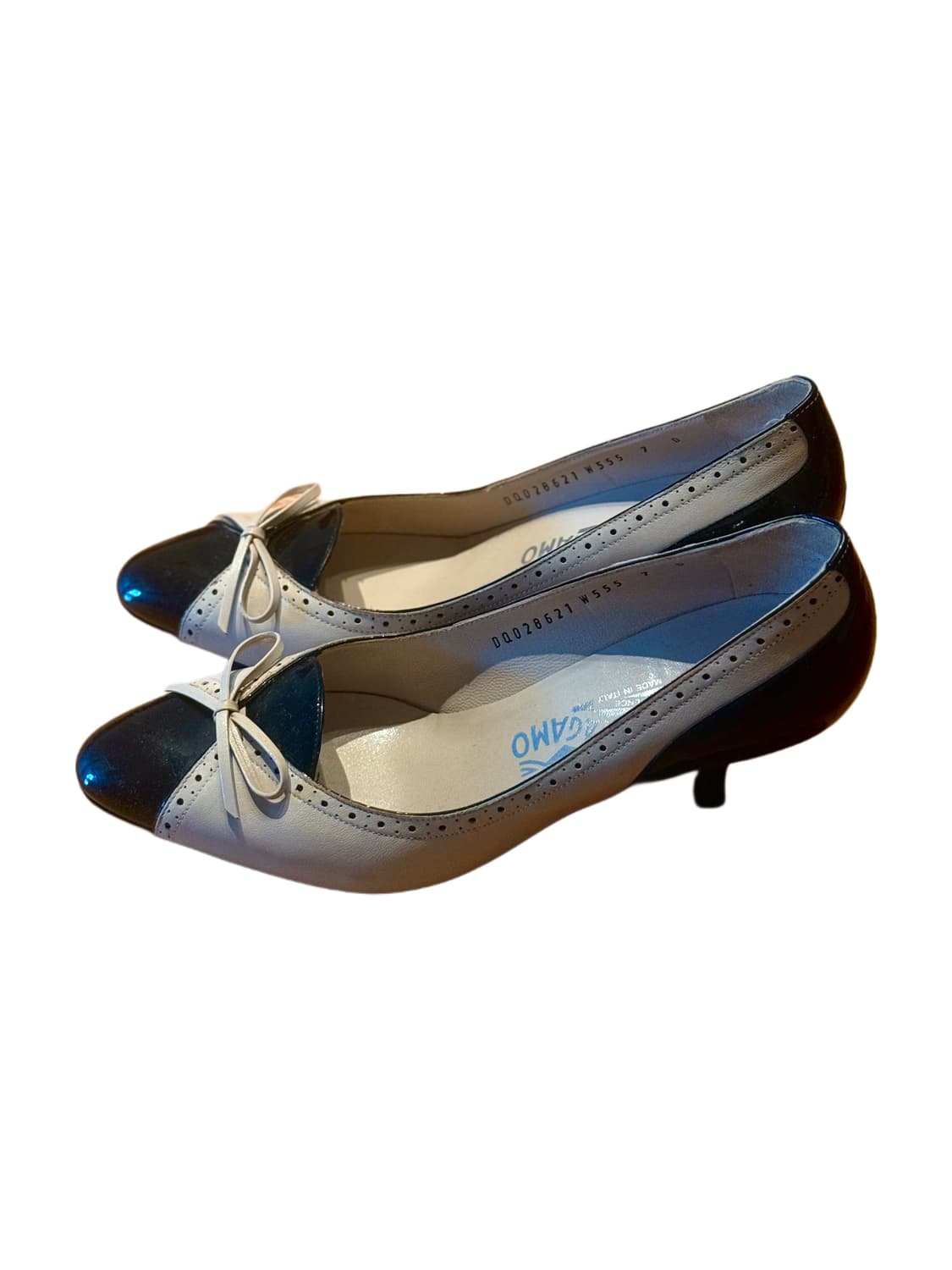 페라가모 여성용 투톤 가죽 펌프스 힐 상품이미지2