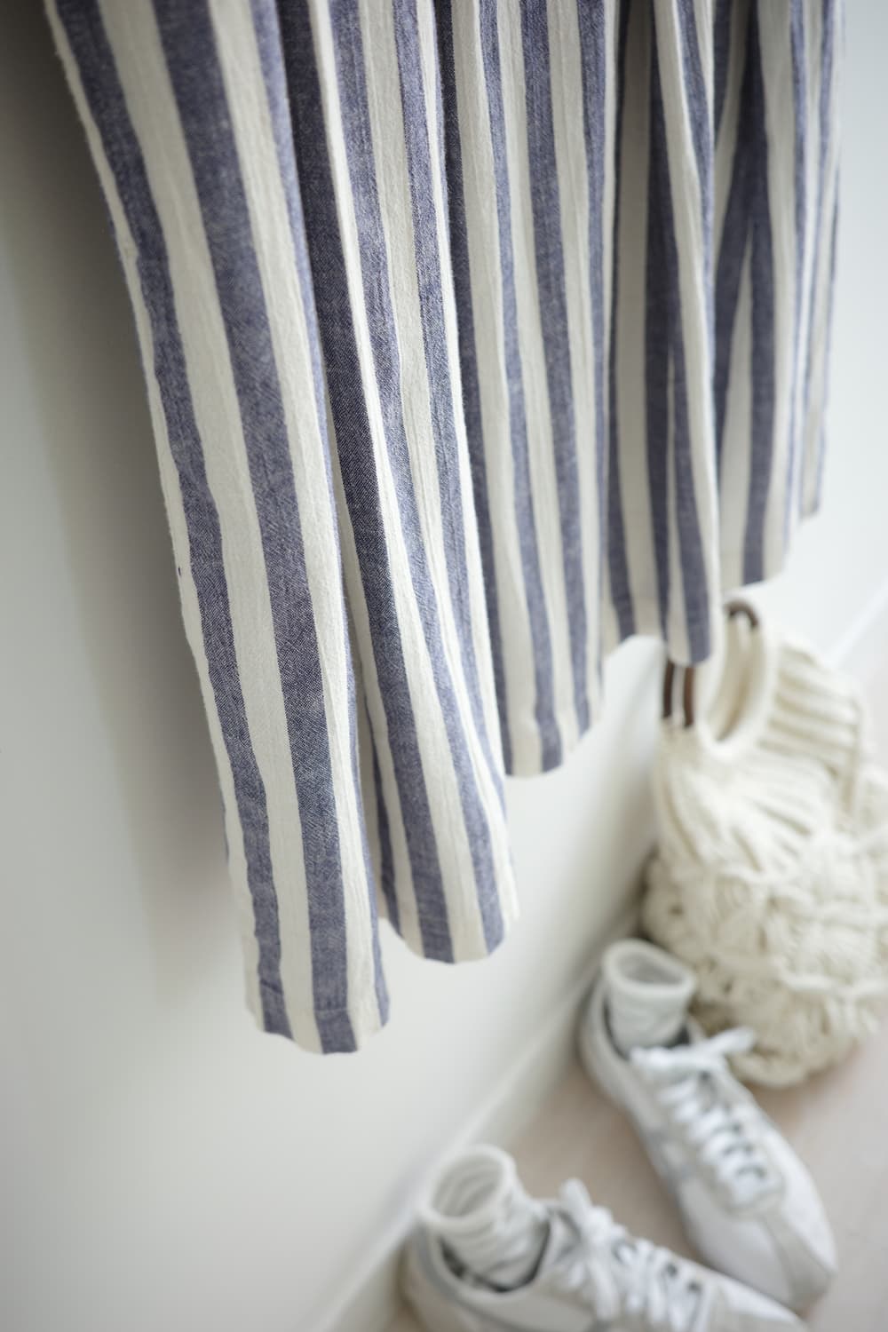 SHUTTLE NOTES 
• 네이비 스트라이프 코튼 원피스 상품이미지5