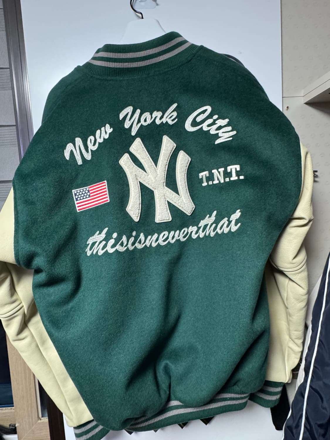 디스이즈네버댓 뉴에라 바시티 상품이미지4