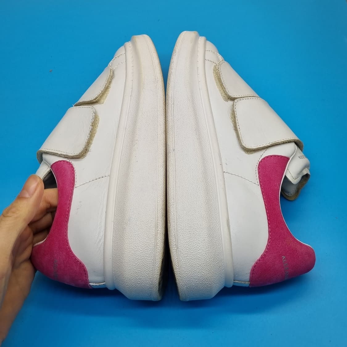 알렉산더맥퀸 오버솔벨크로스니커즈37.5 230 상품이미지5