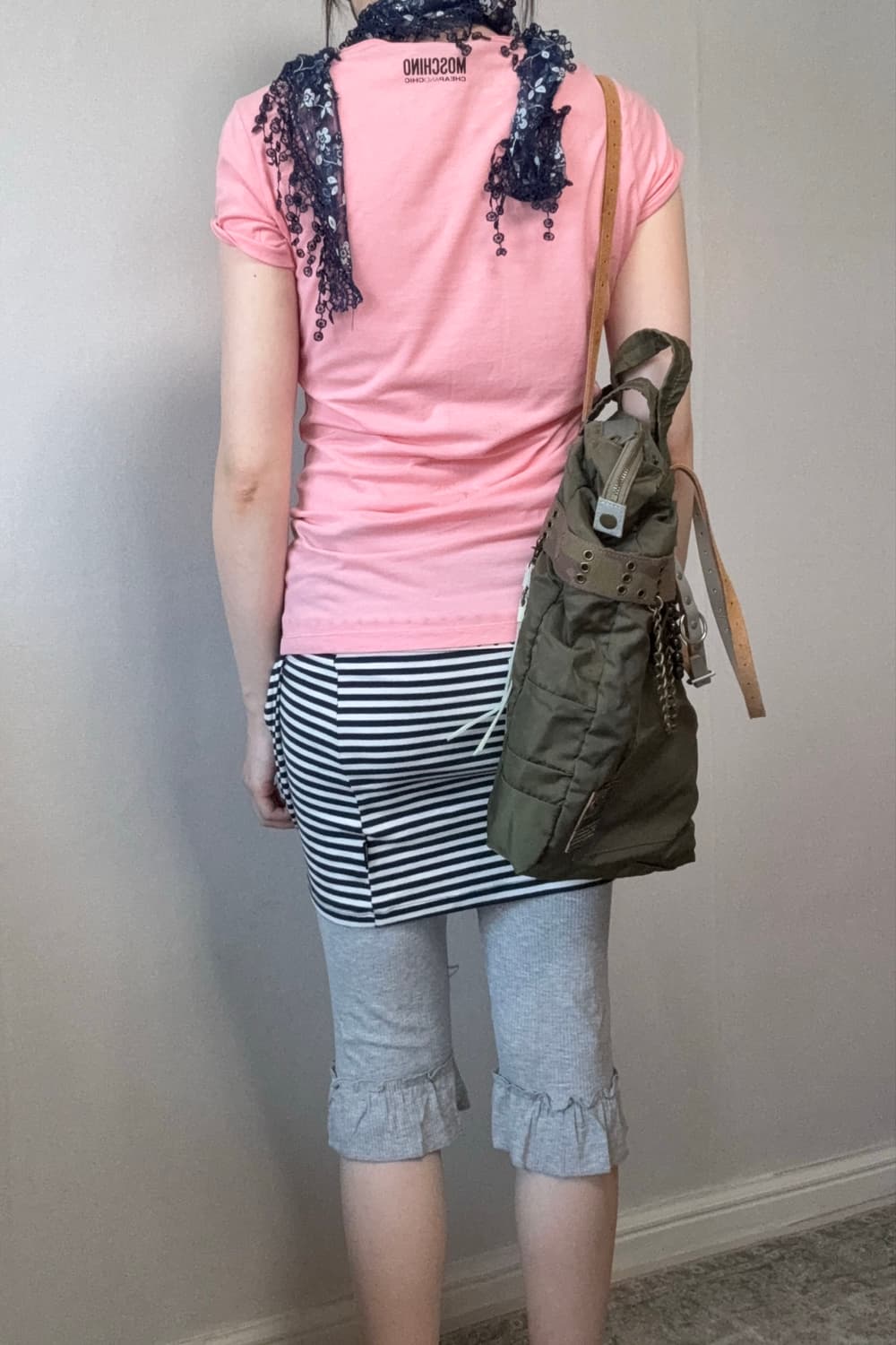 Moschino Eiffel Tower Graphic T-Shirt 상품이미지4