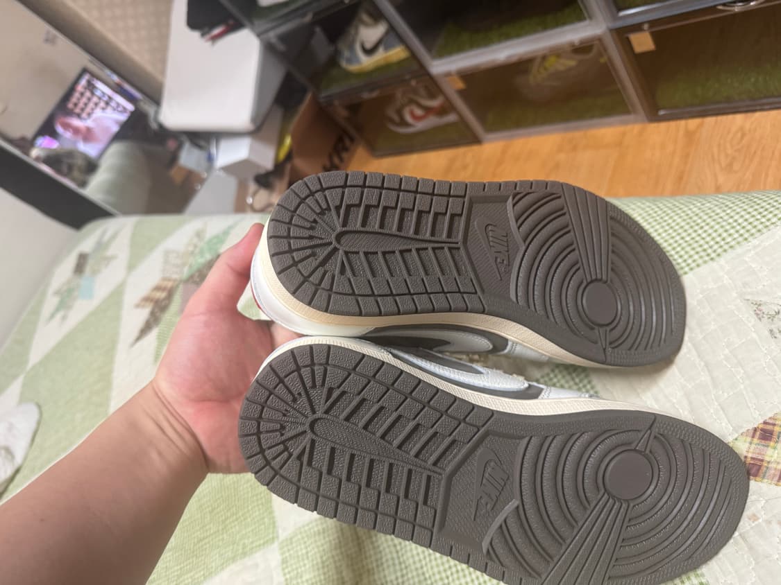 조던 1 x 트래비스 스캇 레트로 로우 OG SP 세일 앤 리저록 270 상품이미지4