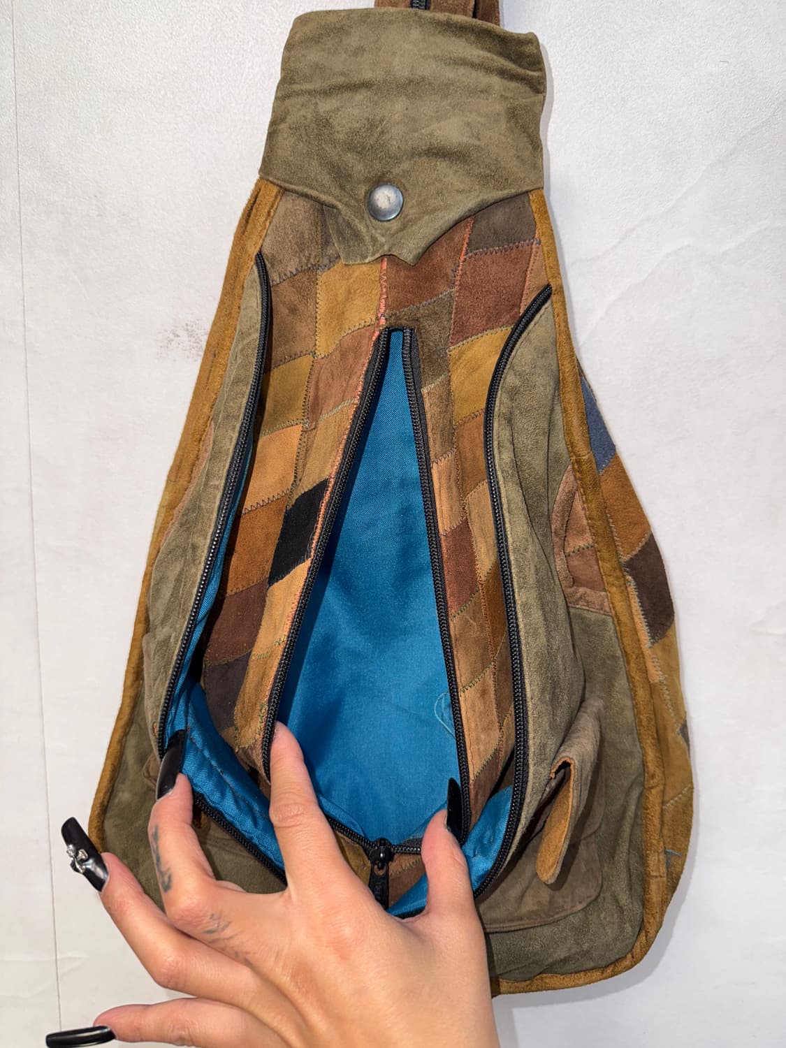 Khaki brown suede patchwork two ways 바디백 상품이미지6