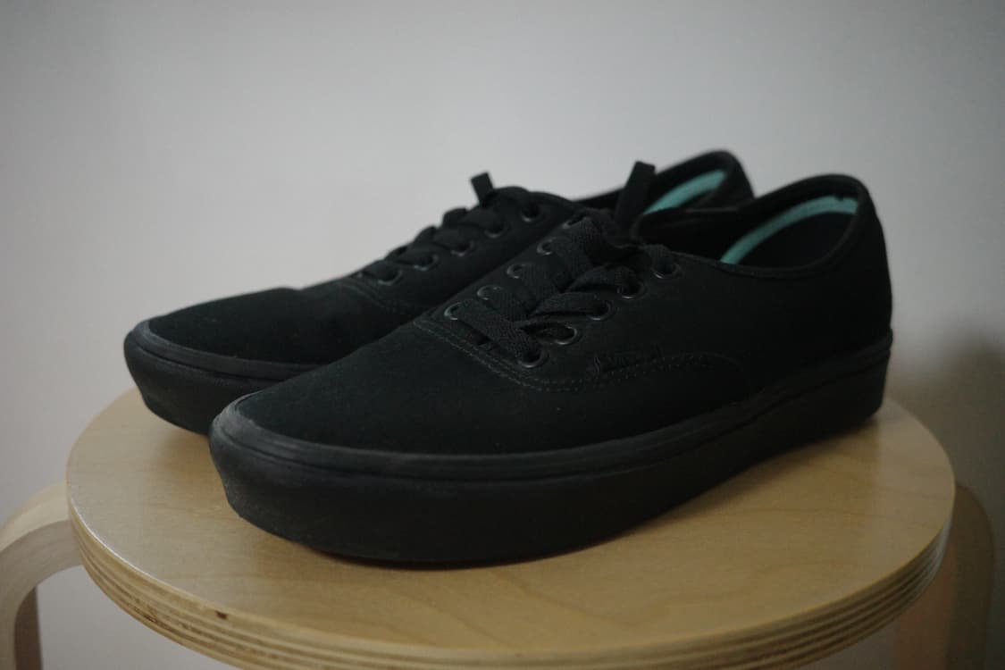 반스 어센틱 컴피 쿠시 블랙 260 상품이미지1