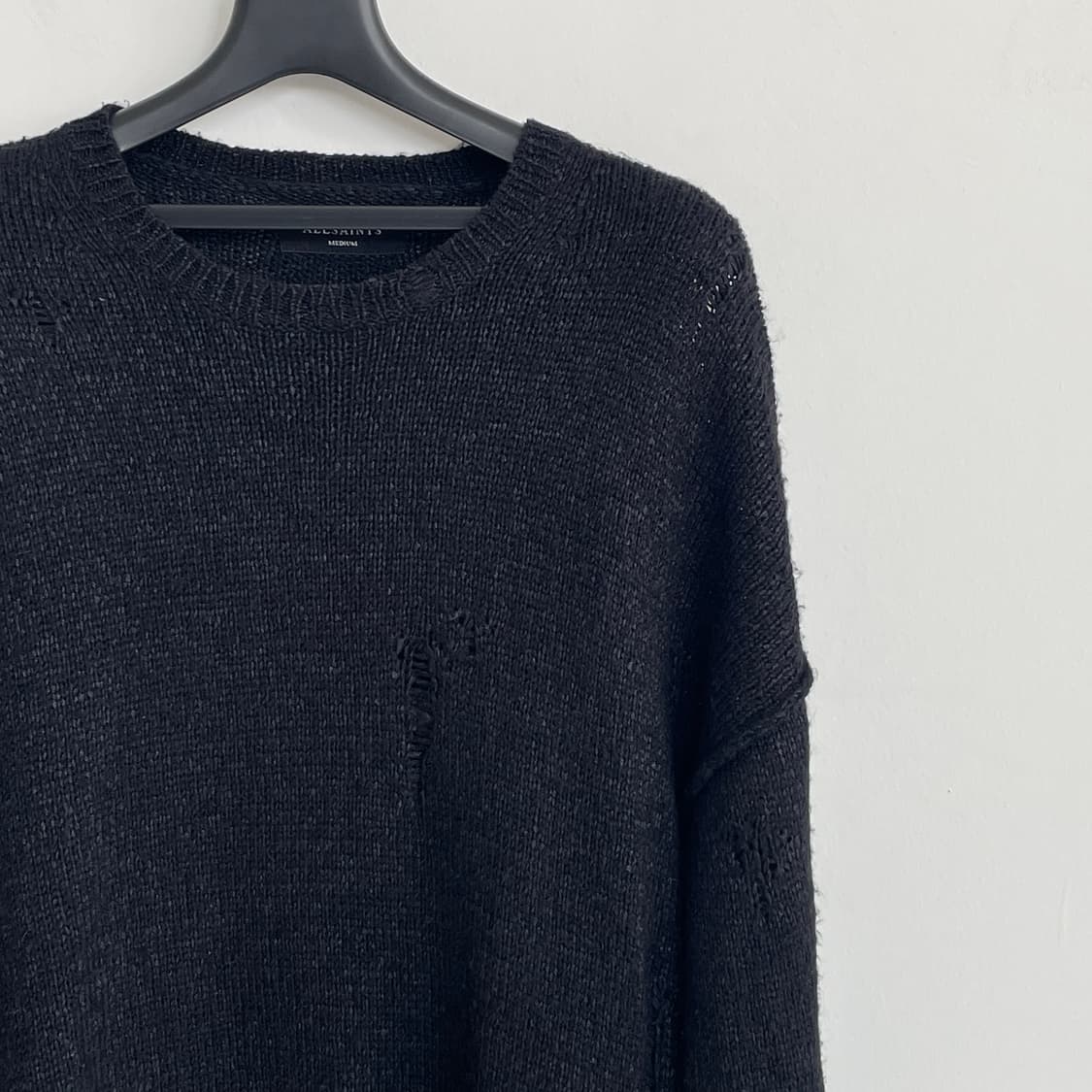 올세인츠 블랙 데미지 니트 상품이미지3