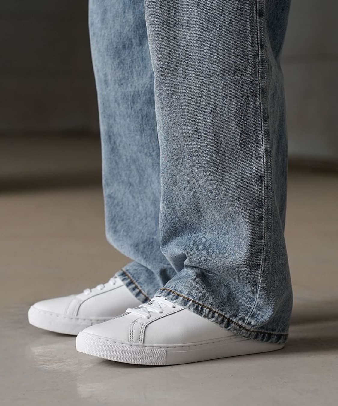 [290] 식스핏 1IN WHITE - 화이트 스니커즈 신발 새상품급 상품이미지2