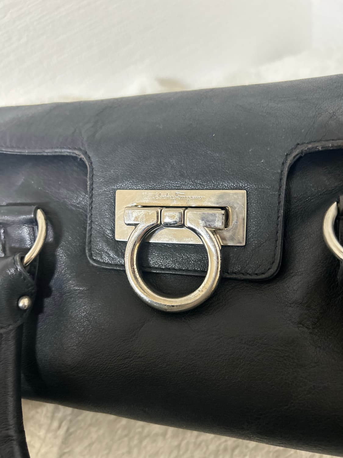 페라가모 블랙 간치니 토트백 상품이미지6