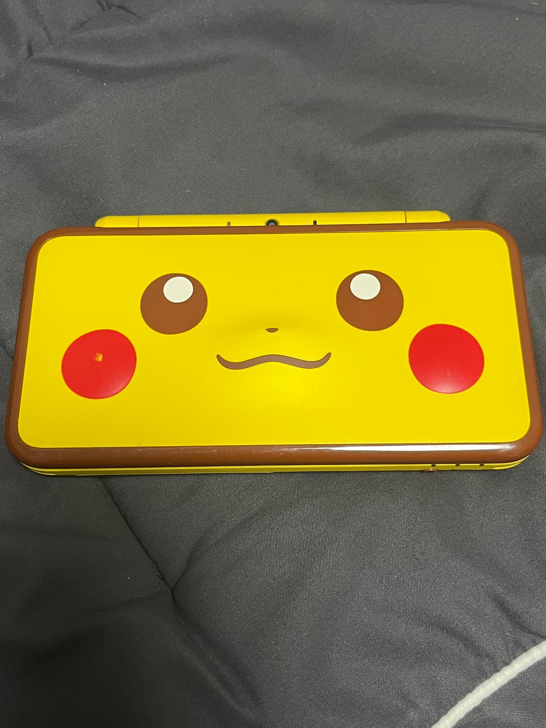 닌텐도 new 2ds xl 피카츄에디션 순정 상품이미지1