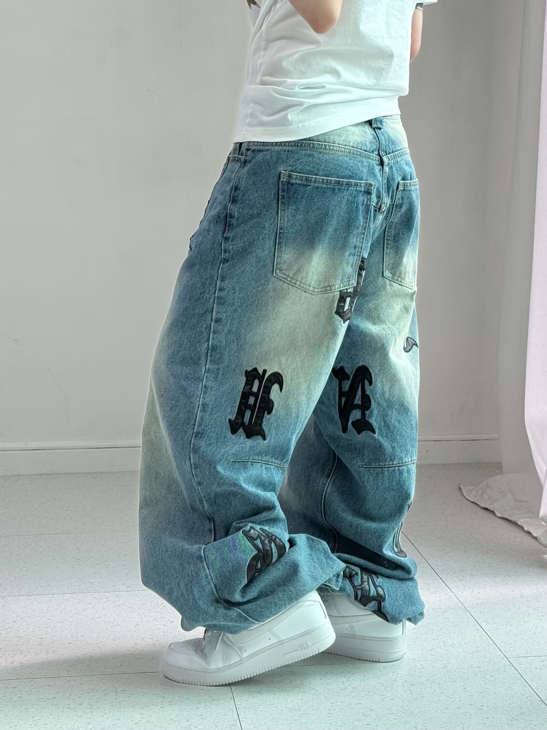 스키즘인듀싱 패치 데님팬츠 상품이미지3