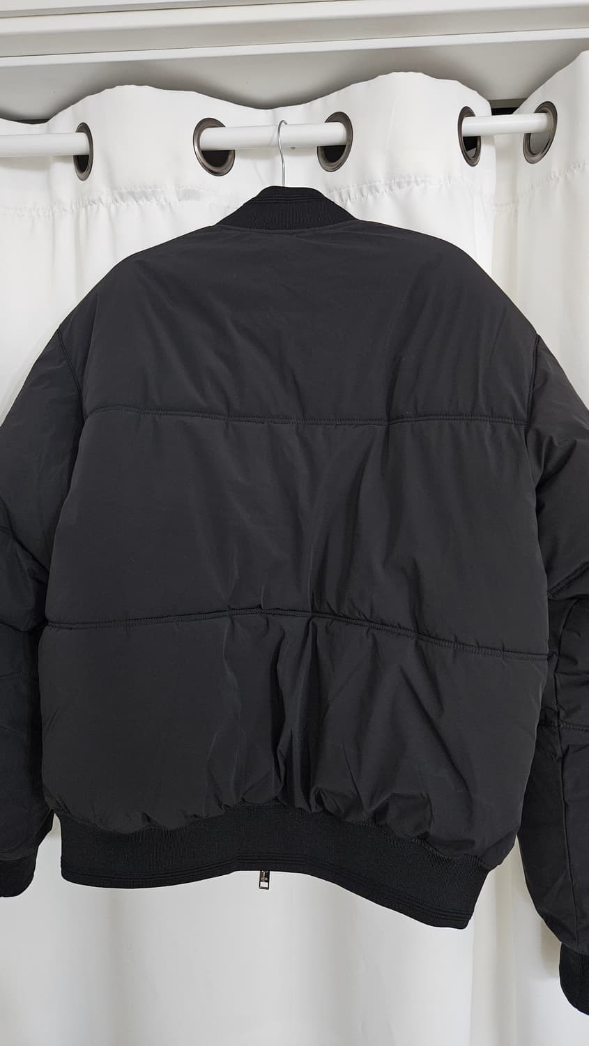 H&M 블랙 패딩 봄버 자켓 상품이미지4