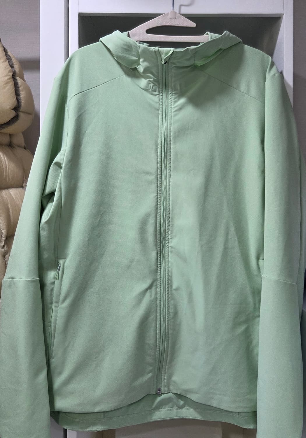 룰루레몬 바람막이 후드 자켓 상품이미지2