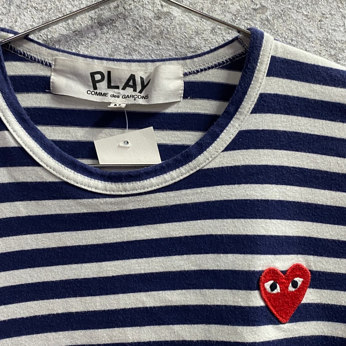 꼼데가르송 패치로고 네이비 스트라이프 롱슬리브 B4188 상품이미지3