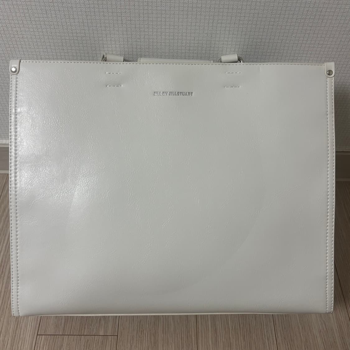 (가격 내림) 질바이질스튜어트 케미백 화이트 레더 미디움 숄더백 상품이미지3