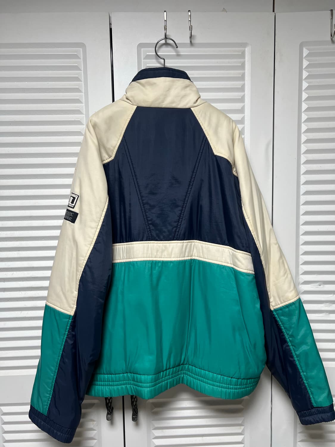 나이키 올드스쿨 바이커 패딩 판매 상품이미지2