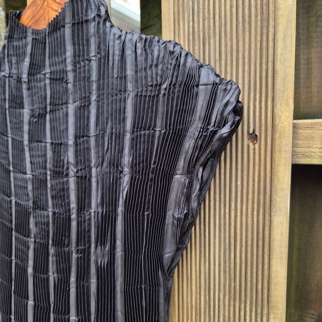 스피치오 블랙 플리츠 하이넥 롱원피스 상품이미지4