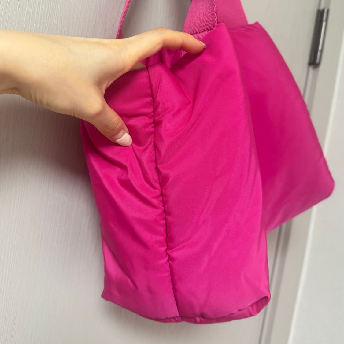 cos 패디드 쇼퍼백 핑크 상품이미지4