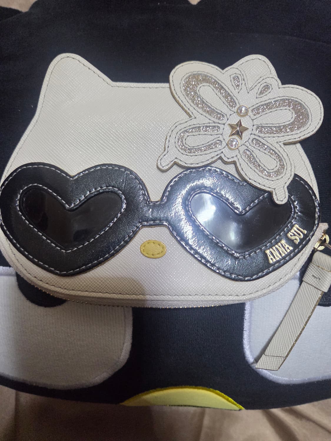 안나수이X헬로키티 선글라스 파우치&지갑 상품이미지1