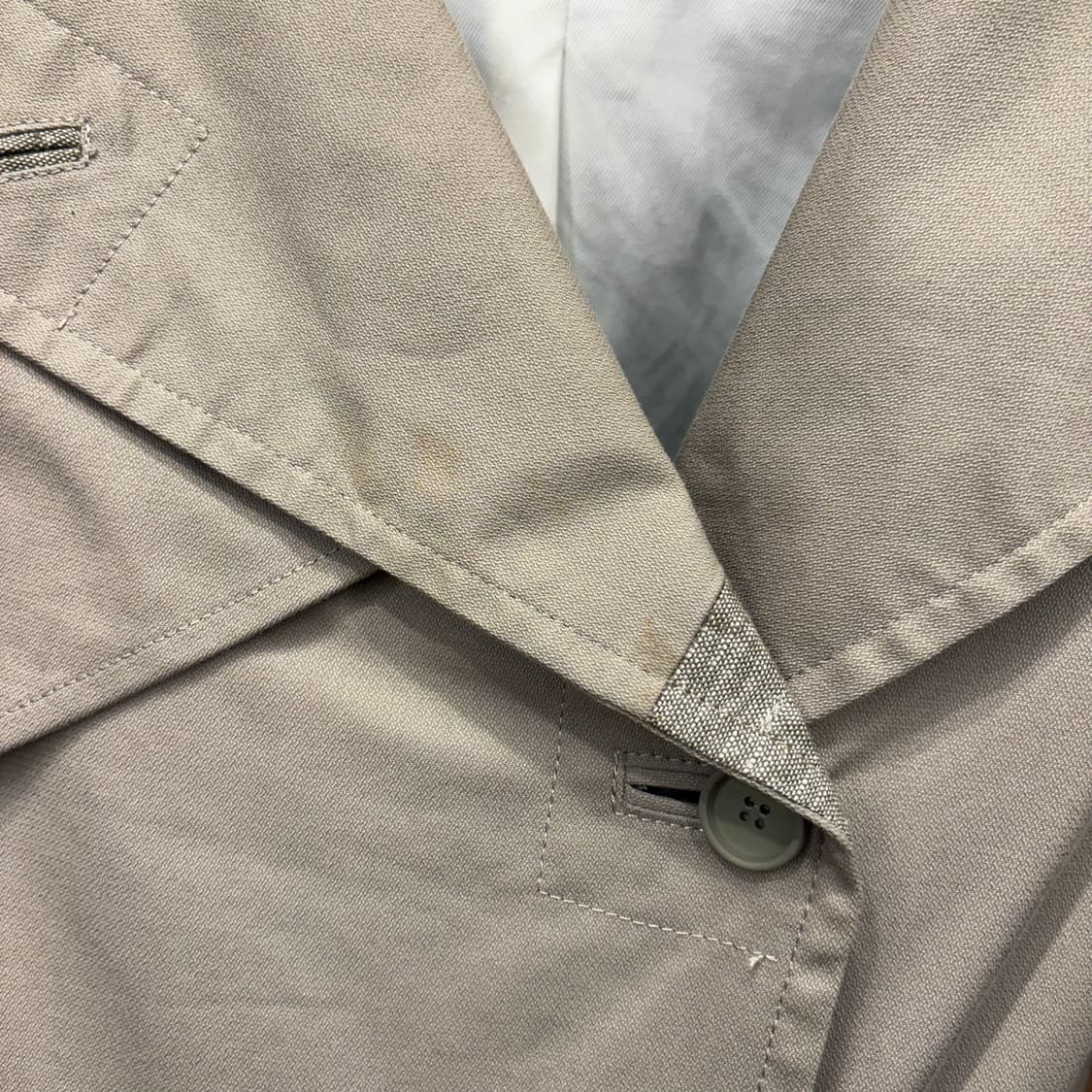 시스템 트렌치 미디 코트 언밸런스 프론트 허리 스트랩 슬릿 디테일 베이지 상품이미지8