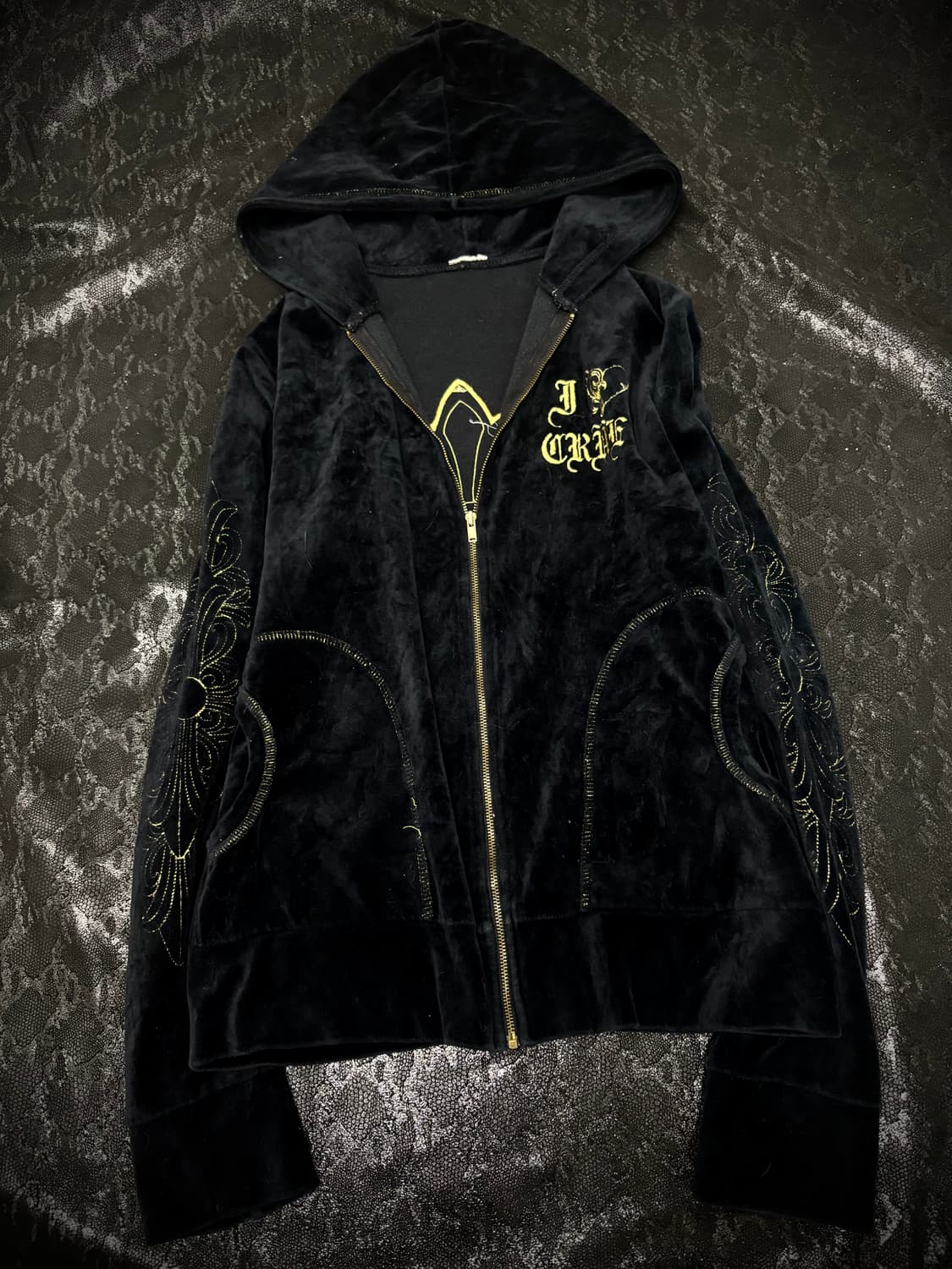  00‘s Cross Patch Velvet Hoodie Zip Up 상품이미지4
