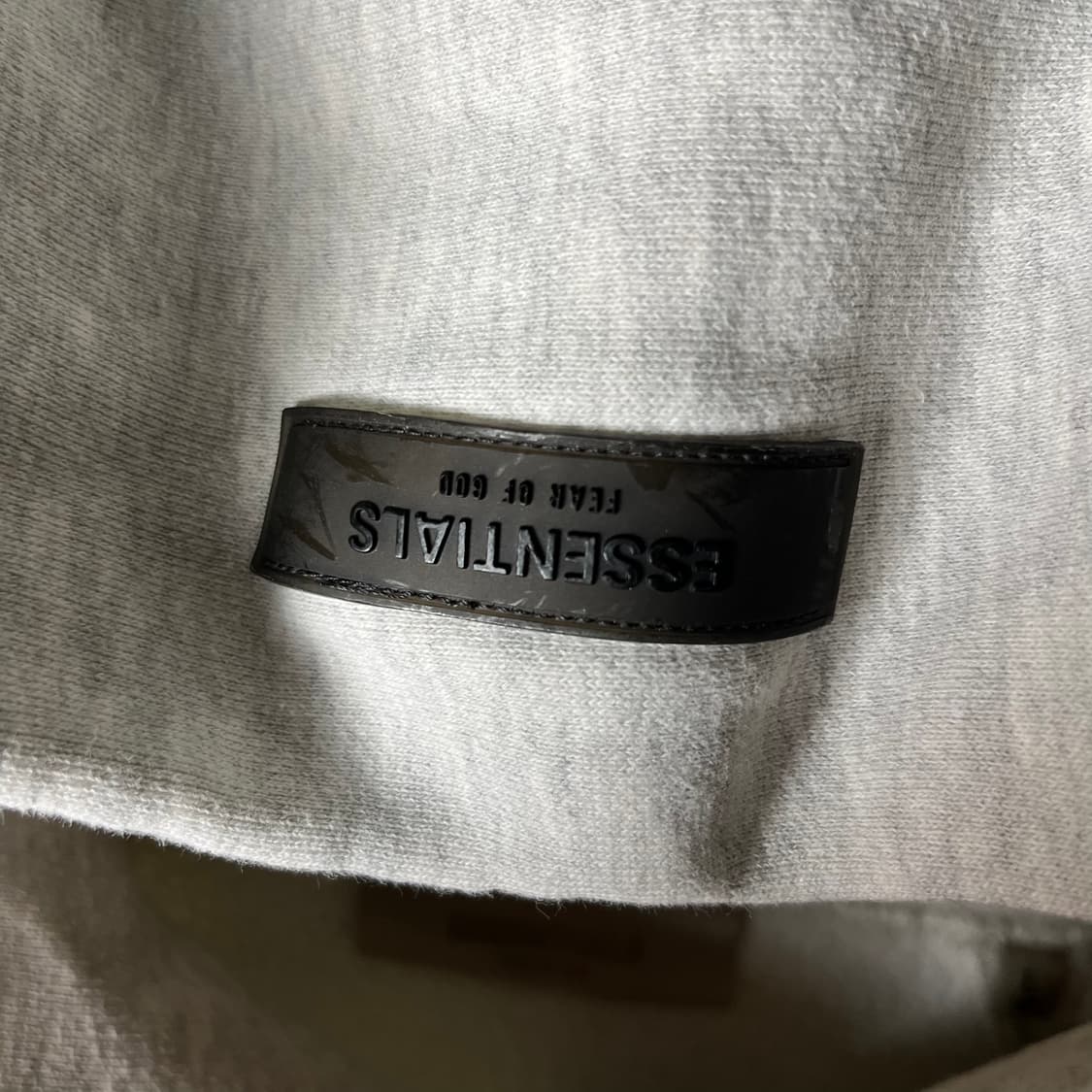 [Fear of God] 피어오브갓 에센셜 1977 후드티셔츠 상품이미지5