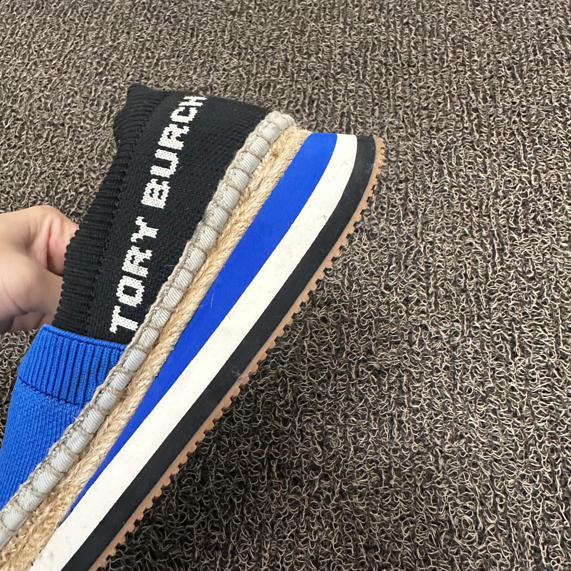 토리버치 여성 슬립온 블루 225 상품이미지4