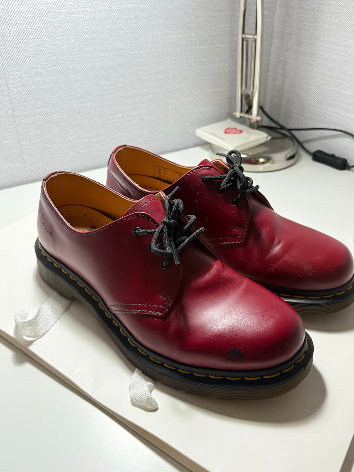 닥터마틴 체리레드 eu42사이즈 상품이미지1