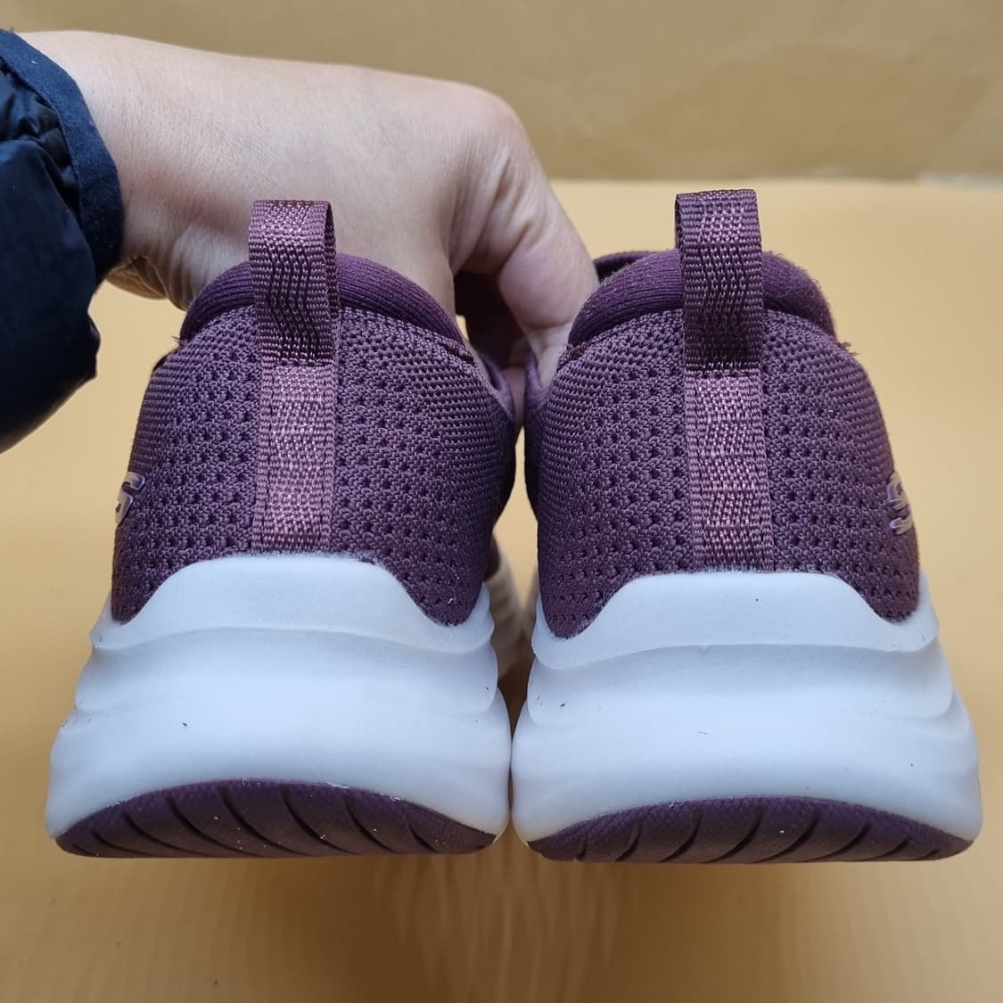 스케쳐스 베이퍼폼 여성슬립온235 상품이미지4