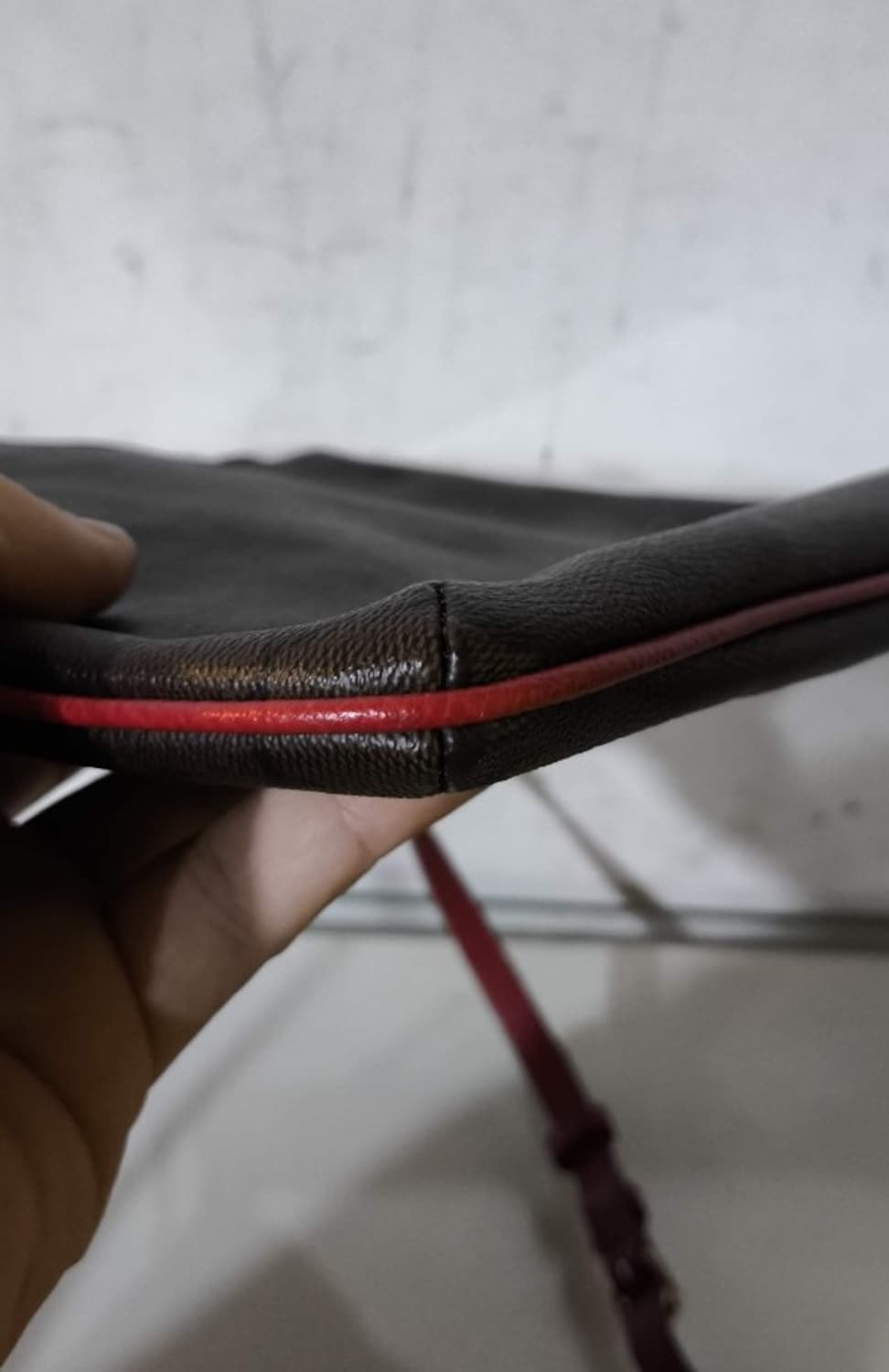 코치 가죽 미니 크로스백 상품이미지6